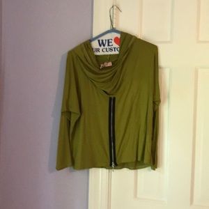 Long sleeve shirt by Comfy